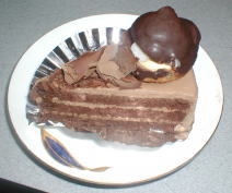 誕生日のケーキ「真っ黒クロスケ」